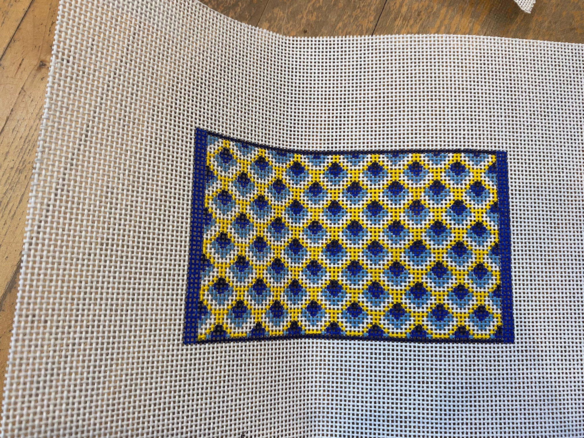 Canvas ANN WHEAT PACE GEOMETRIC INSERT  420A