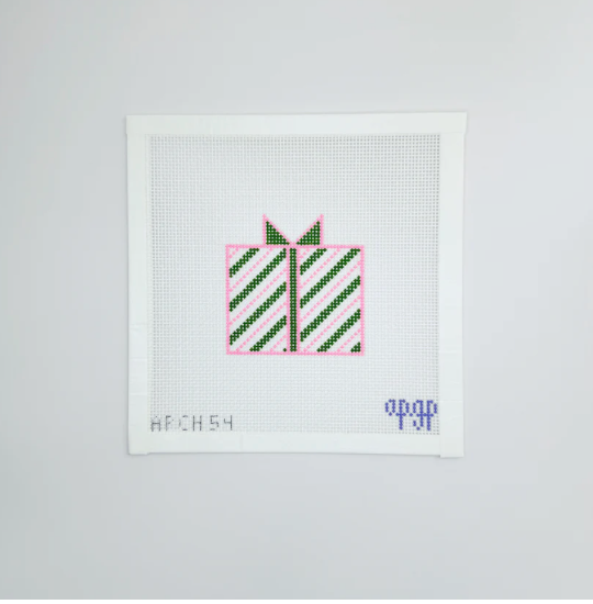 Canvas GIFT BOX -PINK/GREEN  BEGINNER  APCH54