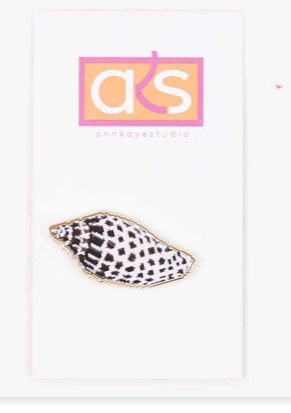 Accessories JUNONIA SHELL   NEEDLE MINDER
