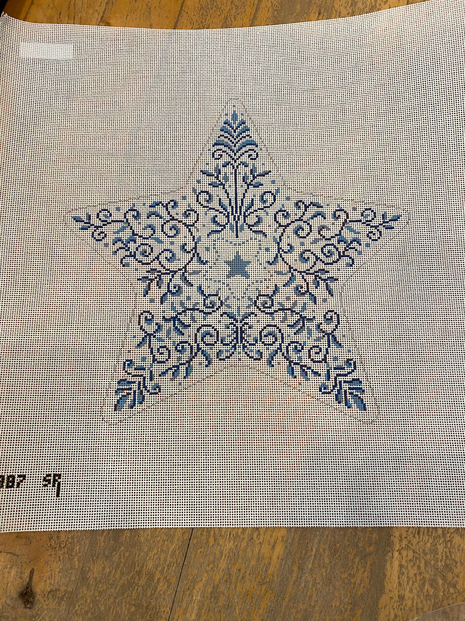 Canvas BLUE FILAGREE TREE TOPPER  SR3387