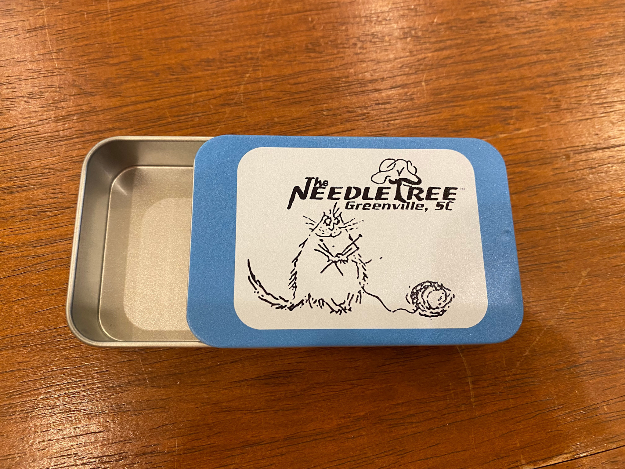 Accessories NEEDLETREE  LOGO TINS