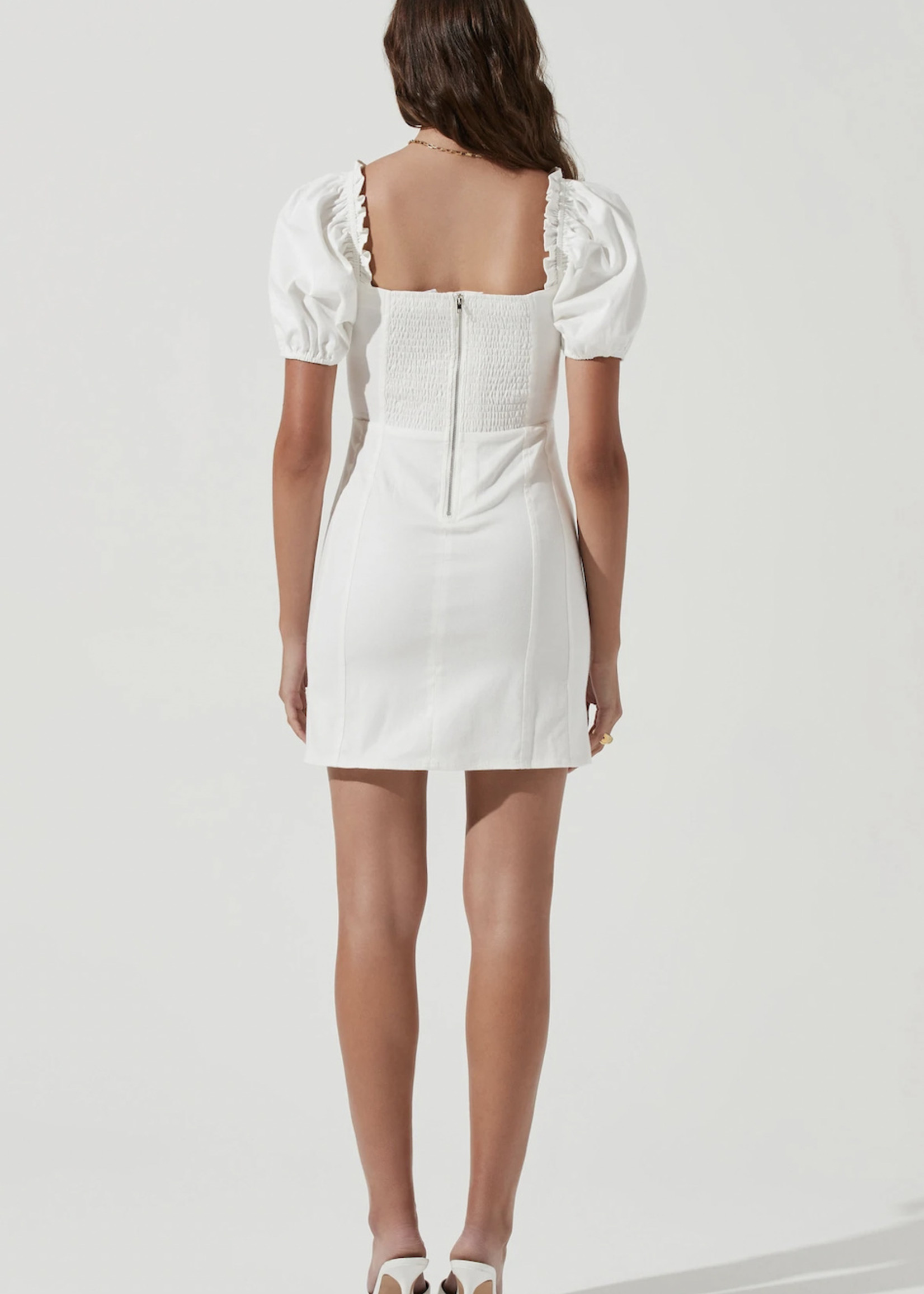 ASTR the Label Skylar White Puffed Mini Dress
