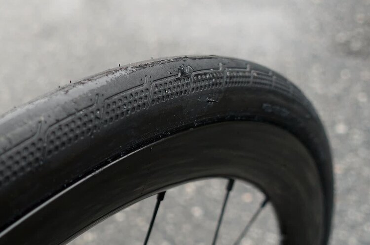 BONTRAGER Pneu route Bontrager AW3 Hard-Case 700x28