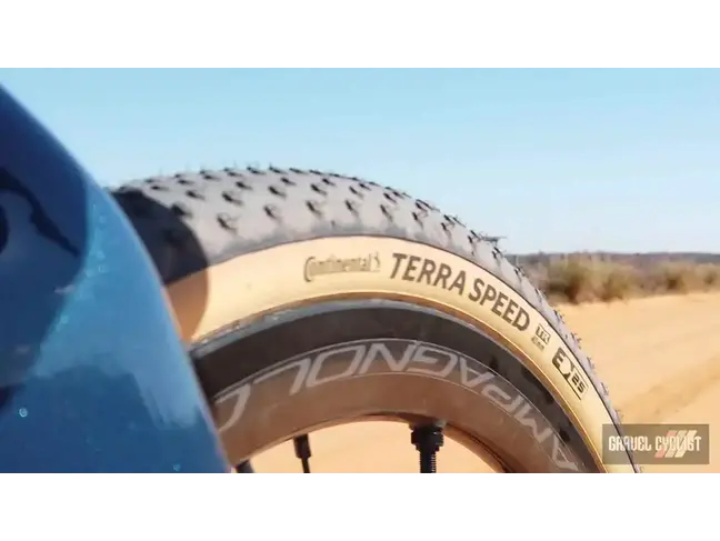 CONTINENTAL Pneu Continental TERRA SPEED 700 X 40 TLR CREME