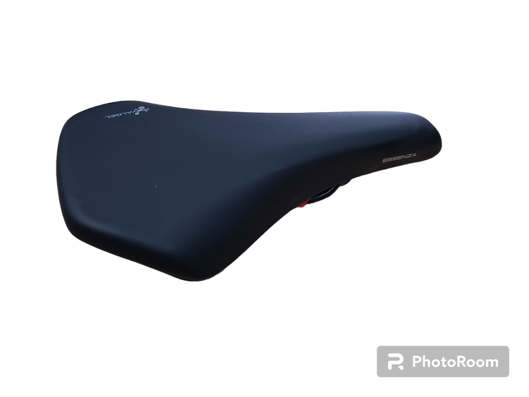 Selle Royal Selle Roya Royalgel l Essenza  155mm Noir