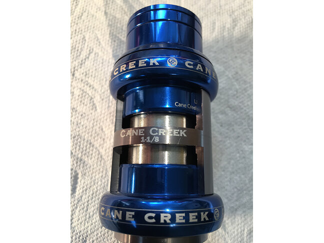 CANE CREEK Cane Creek Solos Headset: 1 1/8" Tall Stack Caps - SS Cartridge Bearings Blue