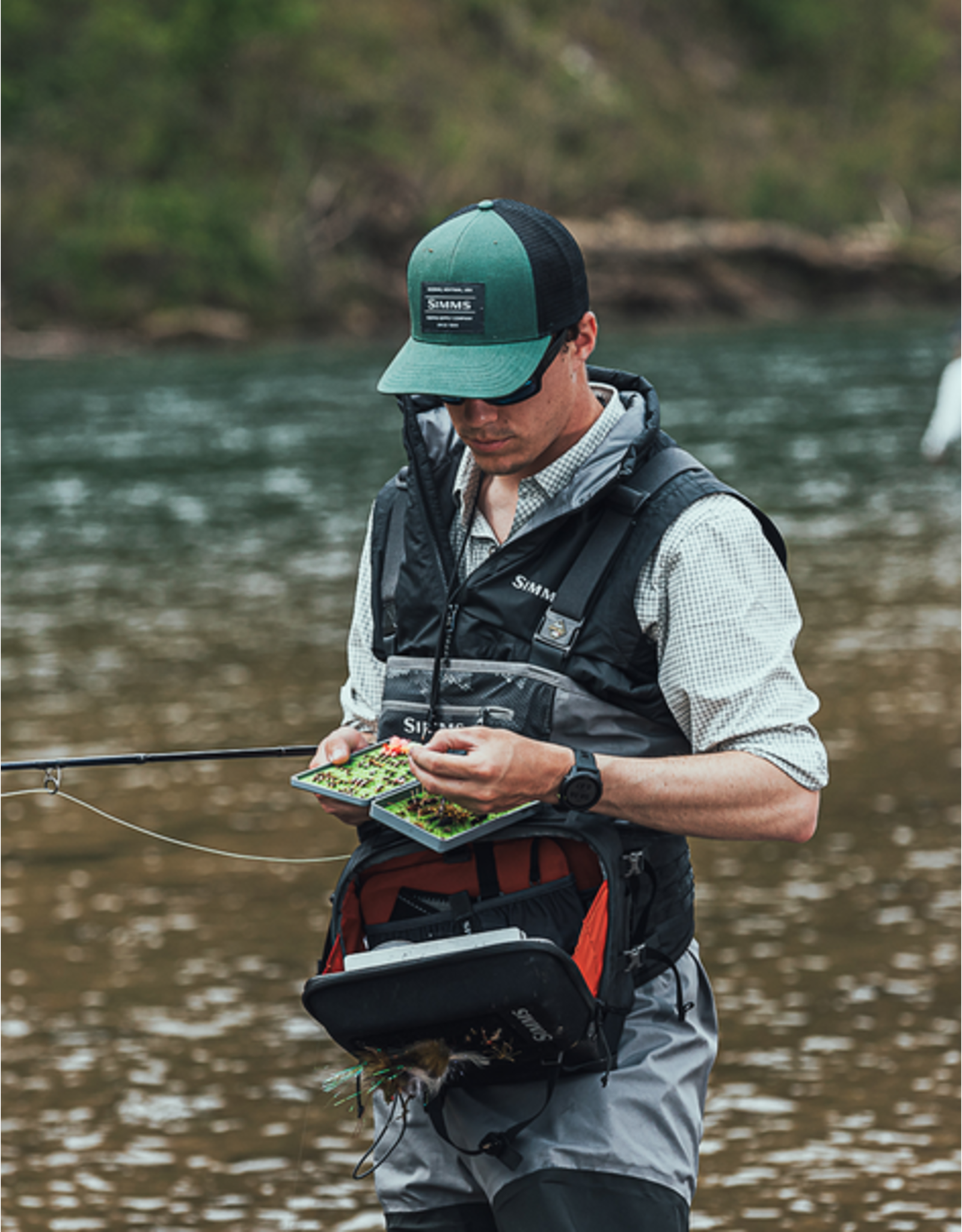 SIMMS Freestone Chest Pack (Midnight) - Royal Gorge Anglers