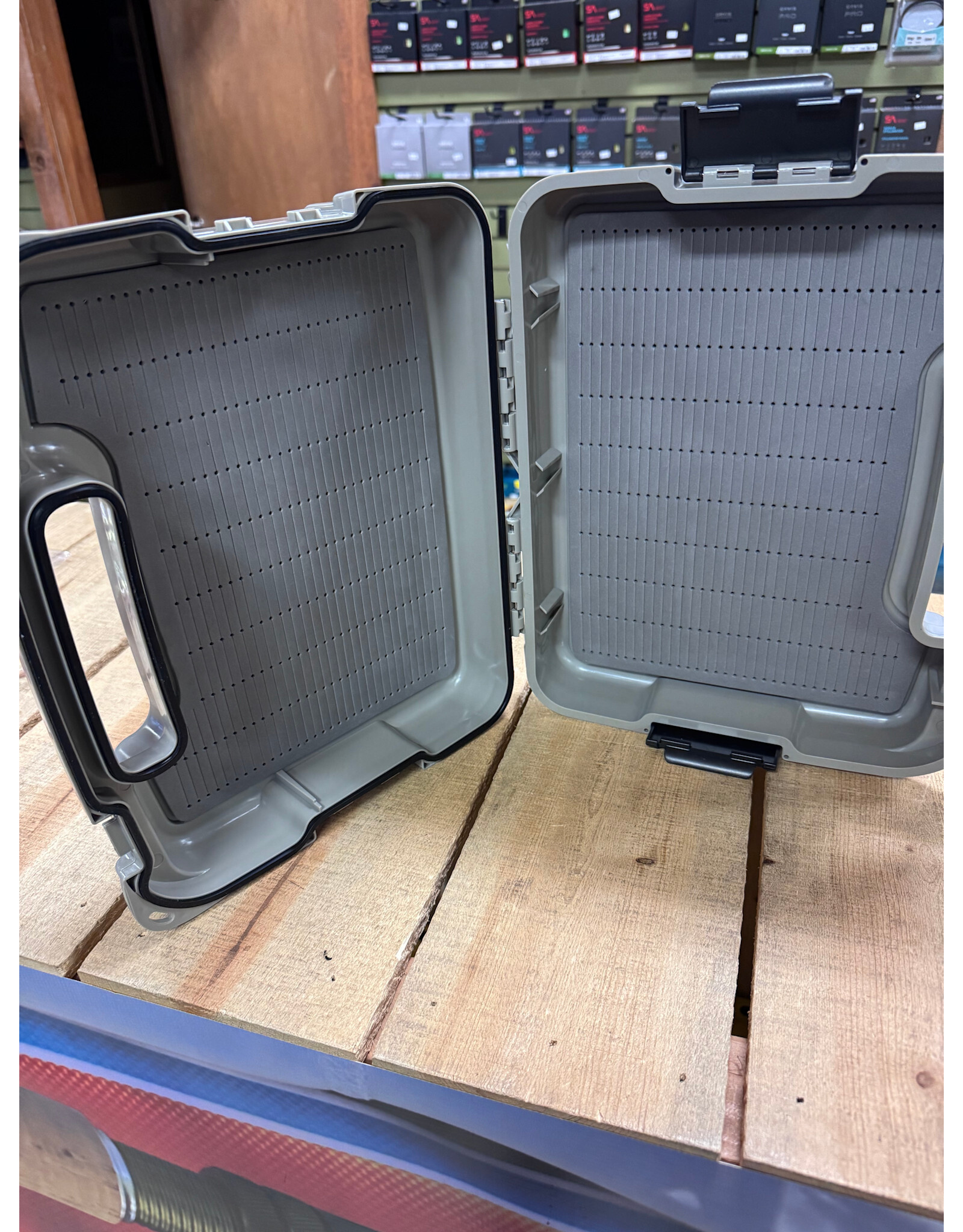 Montana Fly Company MFC Boat Box w/ Sundell Slam Drying Patch