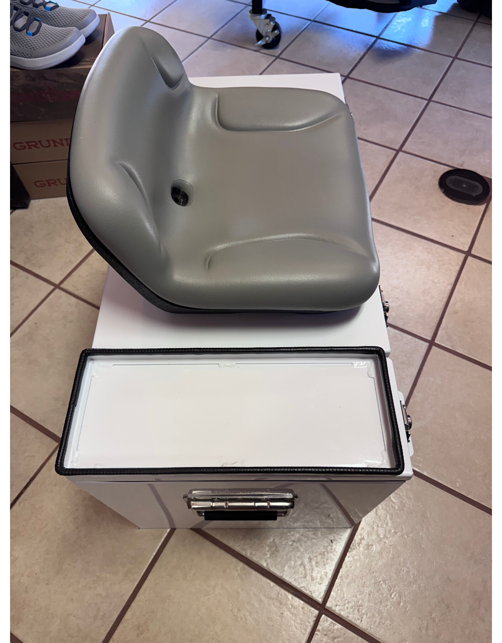 Riocraft Rio Craft Dual Lid Dry Box w/ Low Back Padded Seat (32" L X 16" W X 16" H)