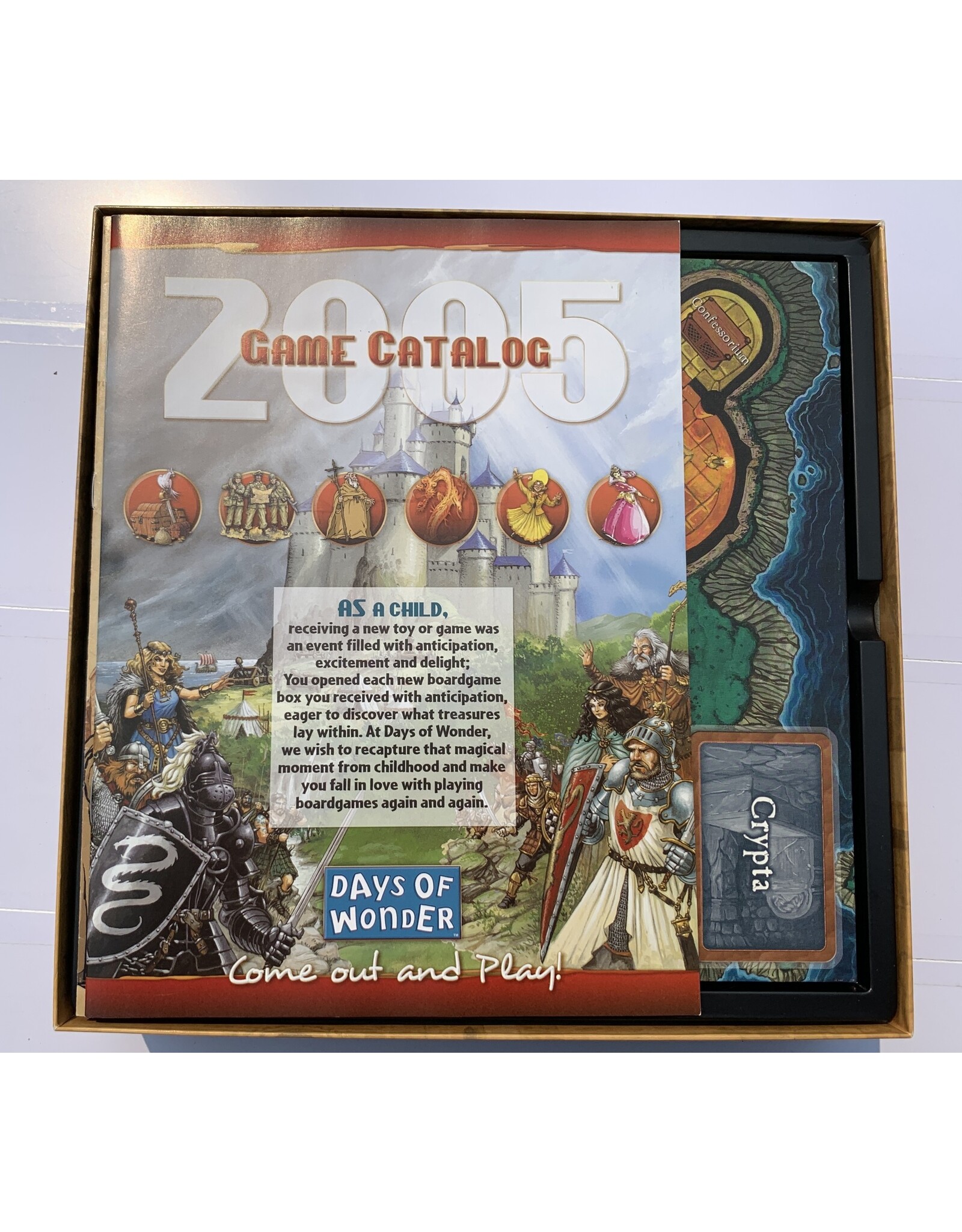 Days of Wonder Mystery of the Abbey (1995)  (Made in 2005) (Includes The Pilgrims' Chronicles expansion)