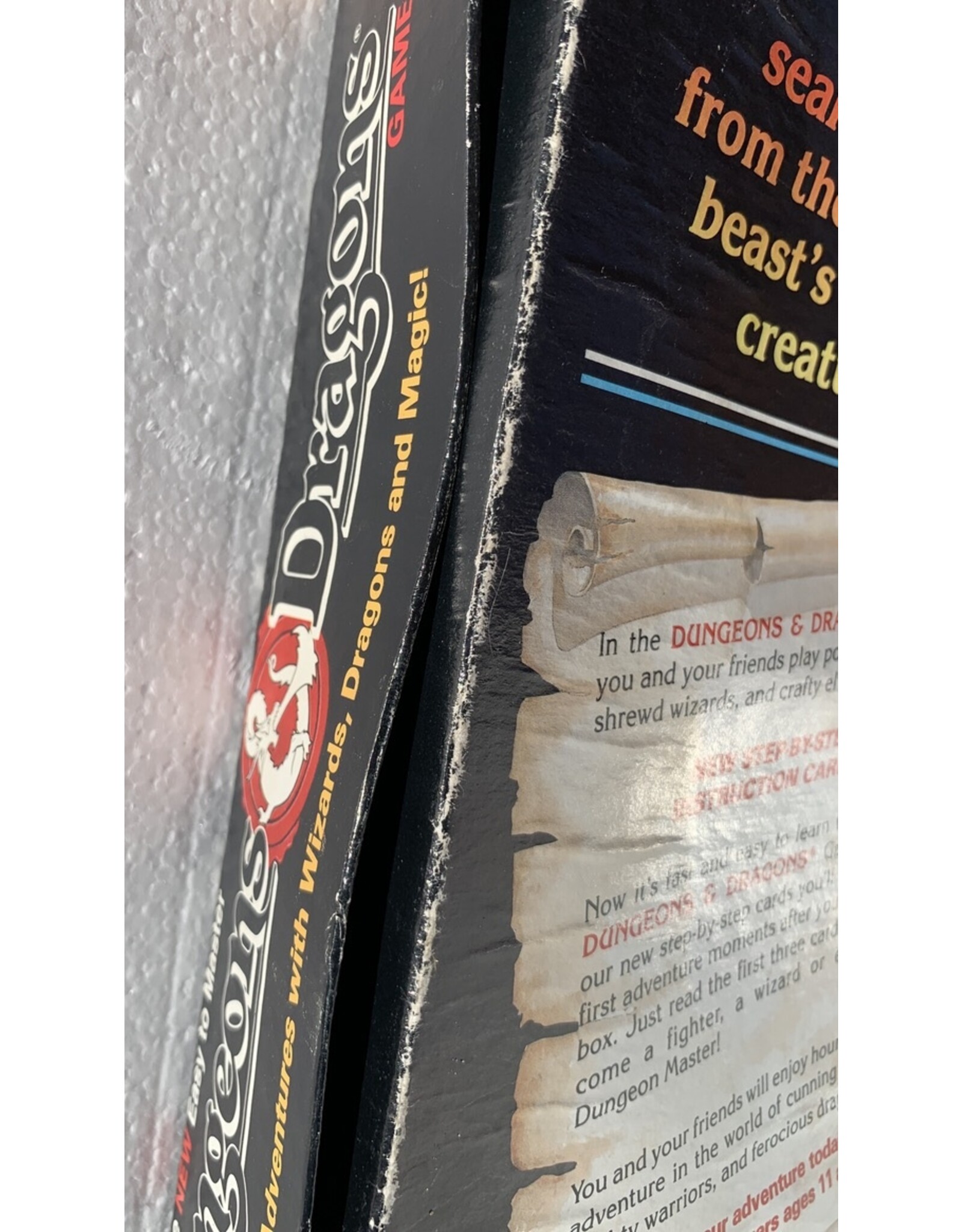 TSR The New Easy to Master Dungeons & Dragons (1991) (used) (TSR 1070) (unpunched)