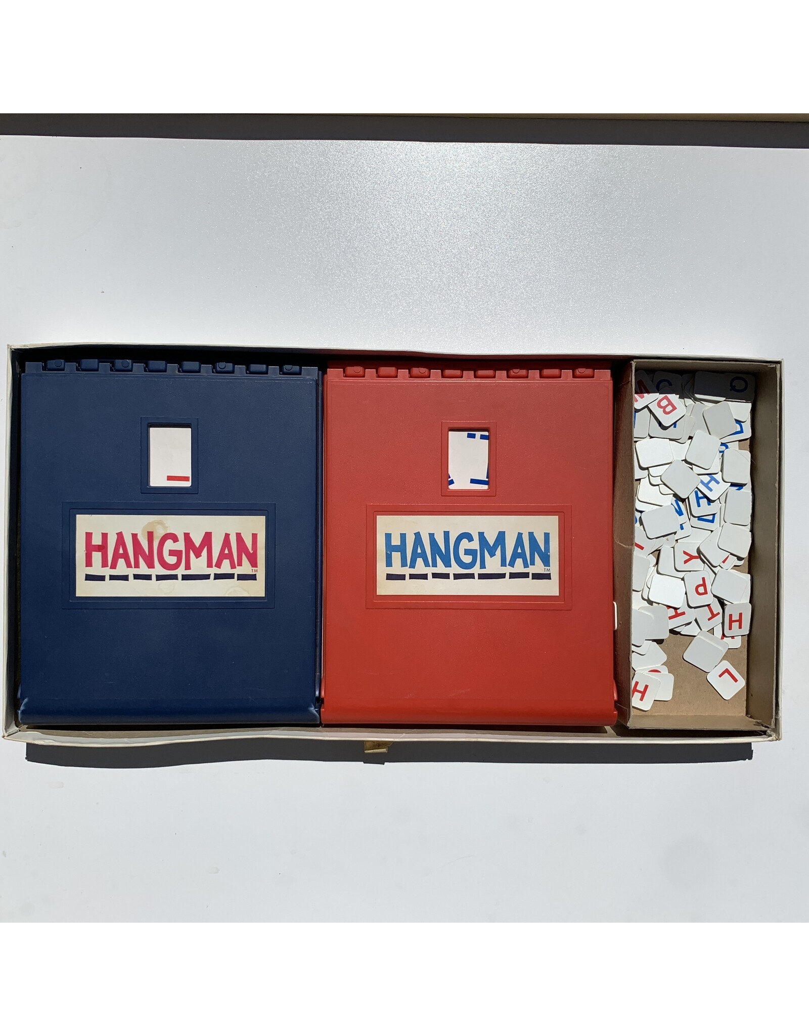 MILTON BRADLEY Hangman Used Board Game (1976)