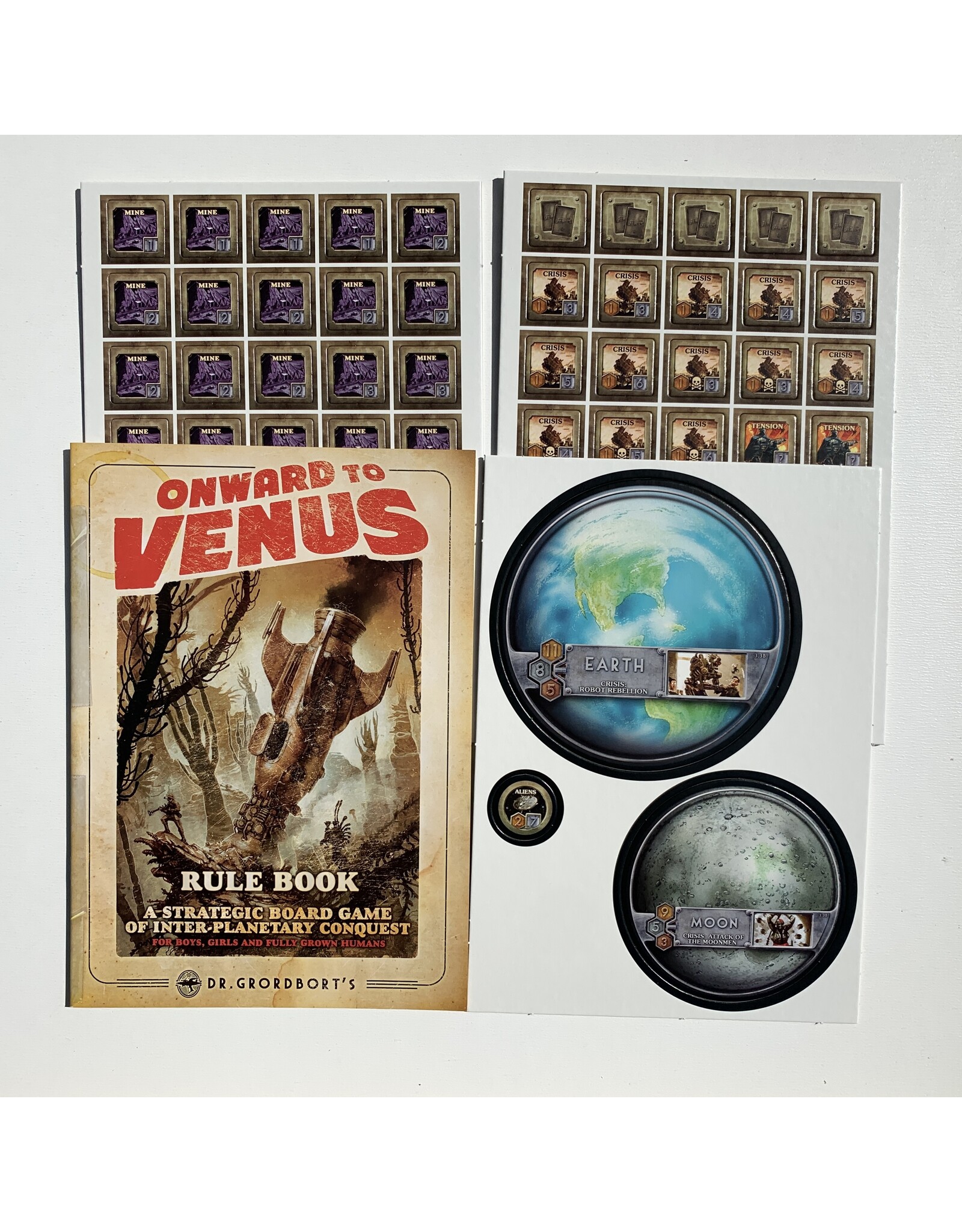 Treefrog Games Onward to Venus (2014) (unpunched)