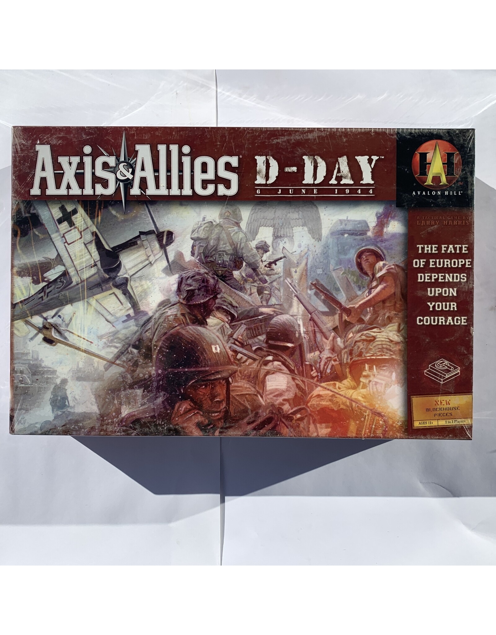 Avalon Hill Game Company Axis & Allies: D-Day NIS board game (2004)