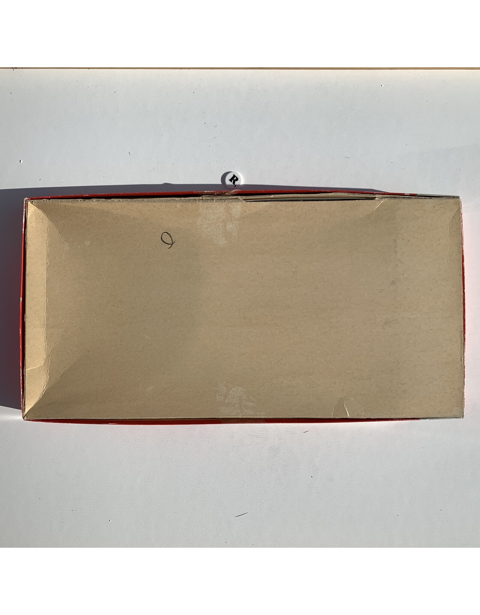 MILTON BRADLEY Columbo Detective Game (1973) (used) (R) Dice has been replaced