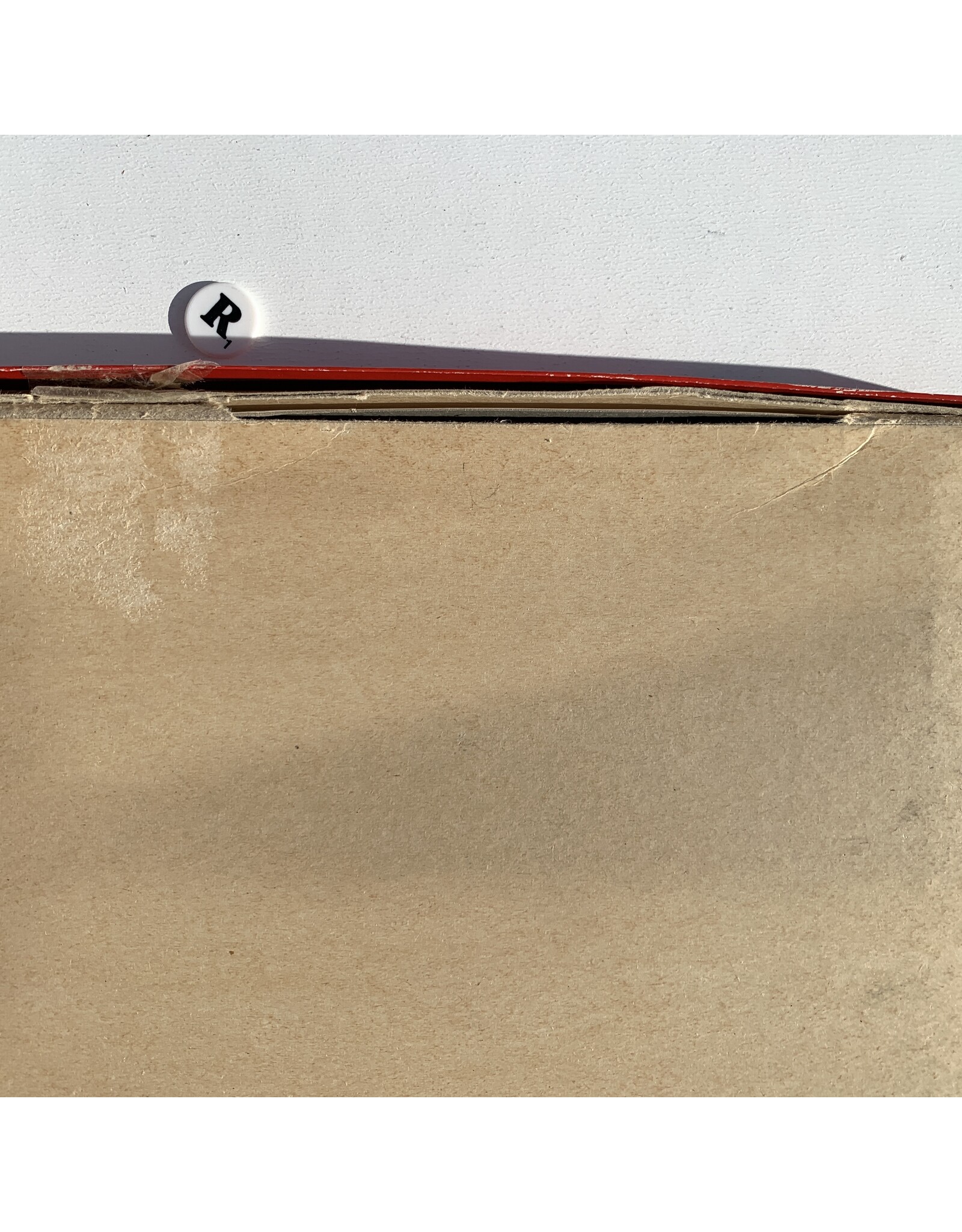 MILTON BRADLEY Columbo Detective Game (1973) (used) (R) Dice has been replaced