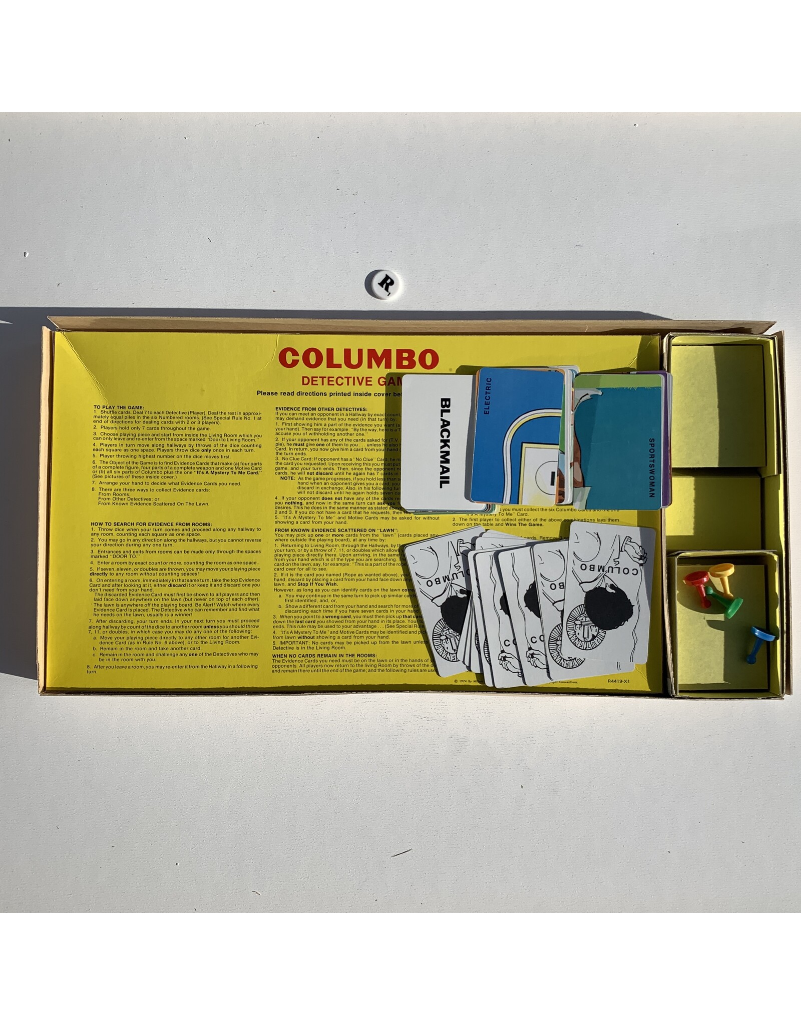 MILTON BRADLEY Columbo Detective Game (1973) (used) (R) Dice has been replaced