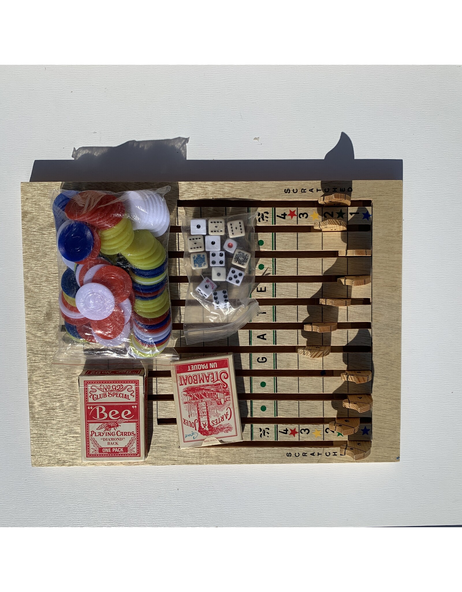 CHH Games The Racing Horse Game Used Board Game  (2006)