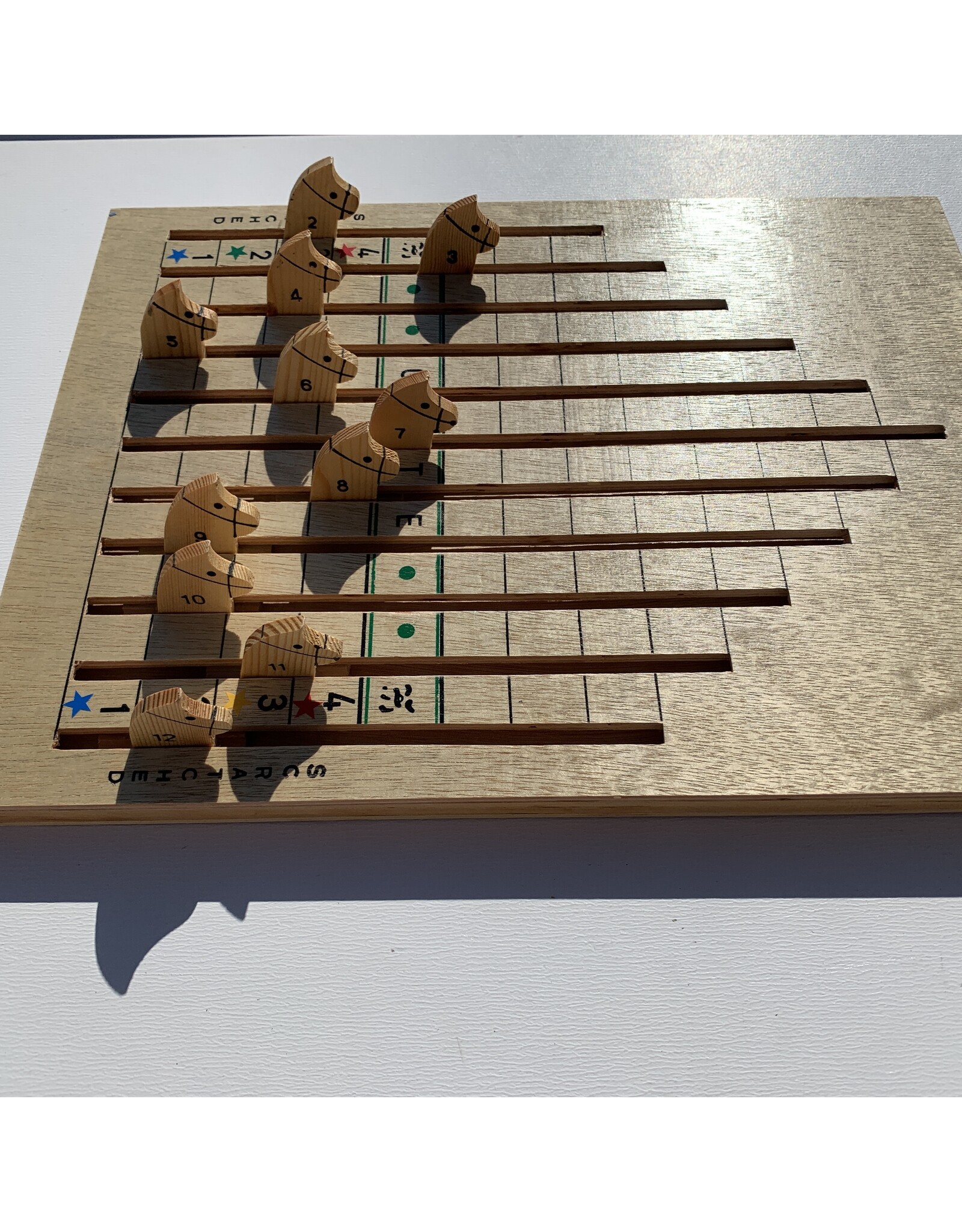 CHH Games The Racing Horse Game Used Board Game  (2006)