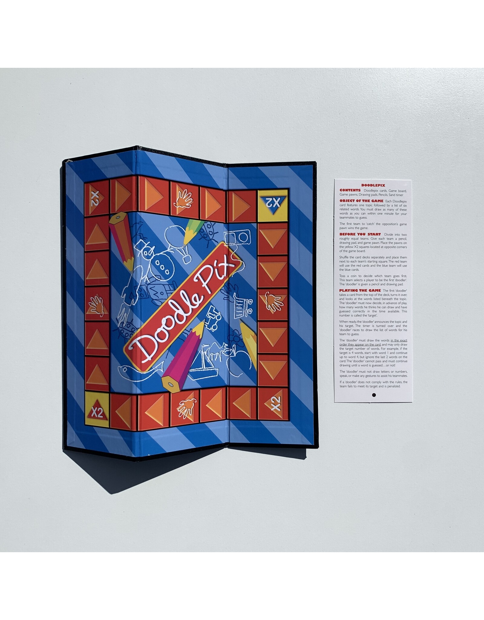 Outset Media Doodle Pix Used Board Game (2007)