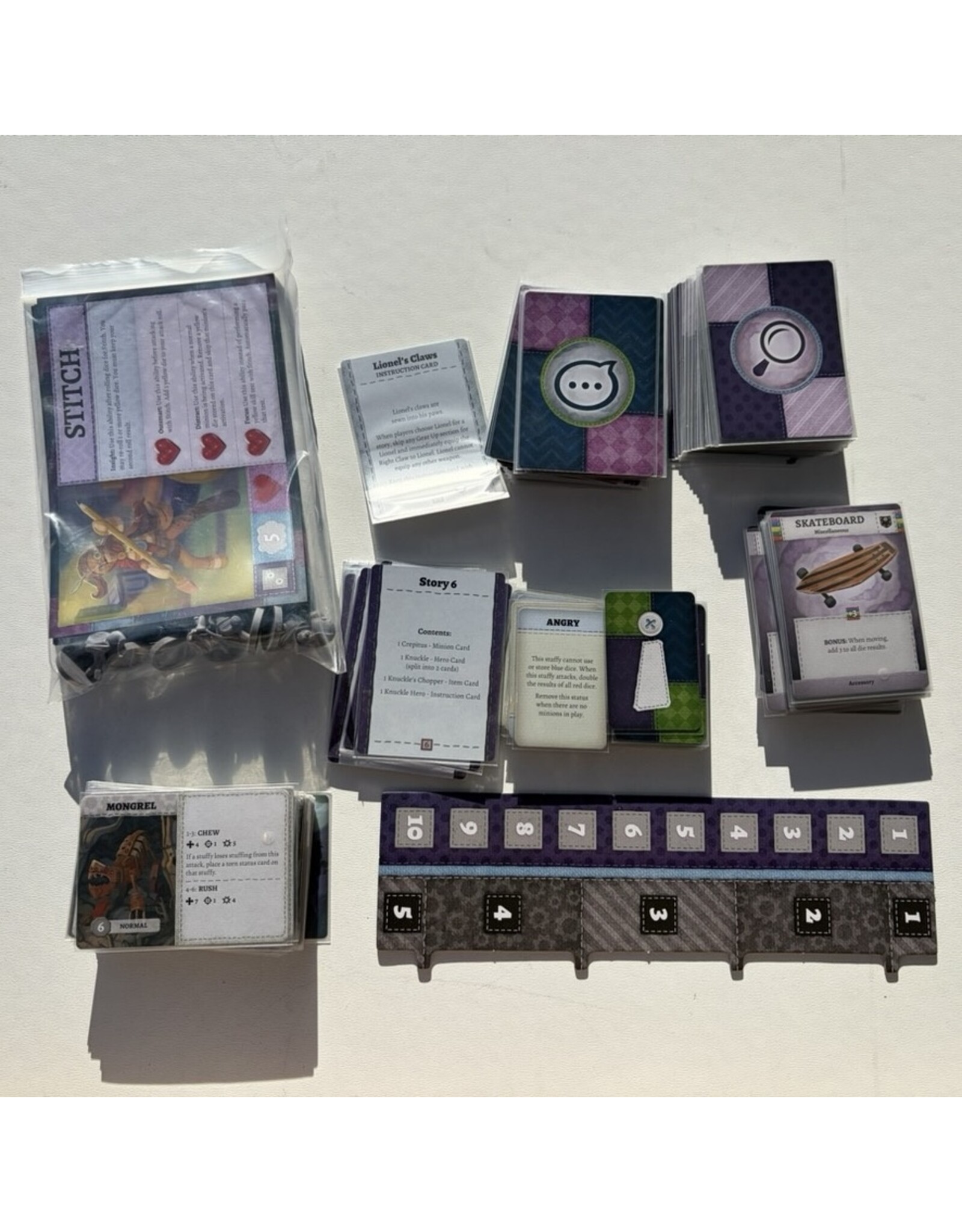 Plaid Hat Games Stuffed Fables (2018) Used Board game (Sleeved)