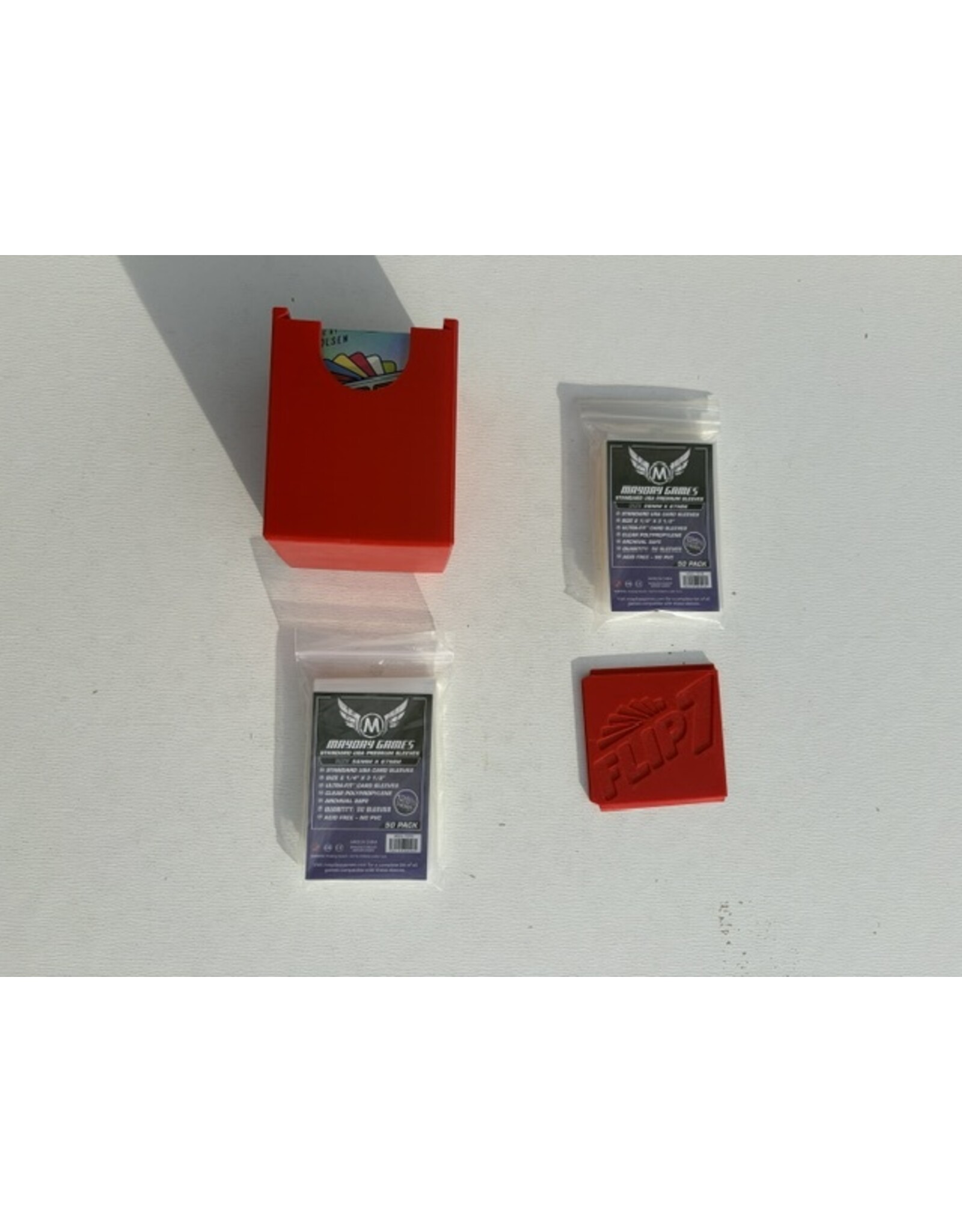 the op games Flip 7 (2024) NIS Board Game + Standard Card Game Card Sleeves 100 pack (63.5x88mm)  MDG-7041