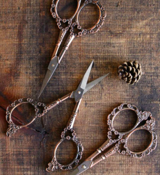 NNK Victorian Scrollwork Scissors Antique Copper