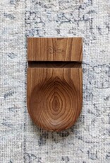 Thread and Maple Thread and Maple Phone Stand