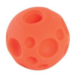 Omega Paw Omega Paw Tricky Treat Ball Small