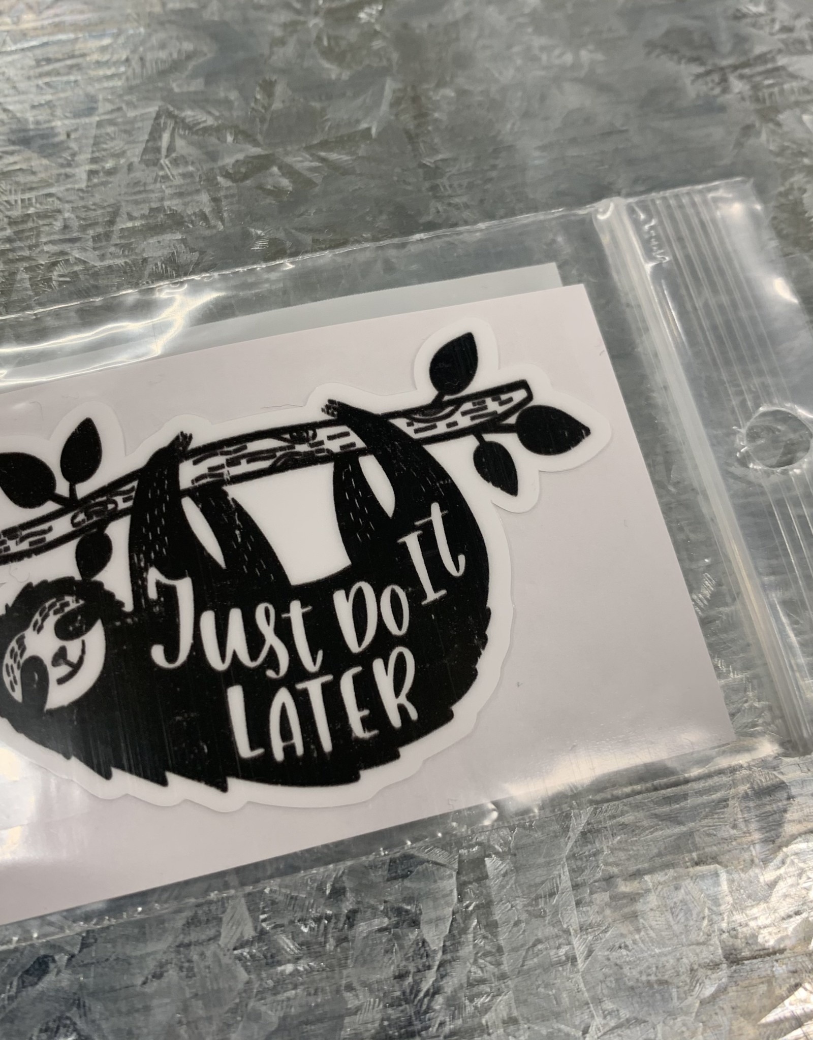 DO IT LATER SLOTH STICKER (CELL)
