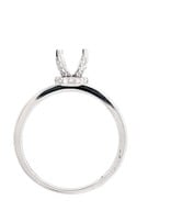 Diamond (0.11 ctw) solitaire with fancy head, 14k white gold