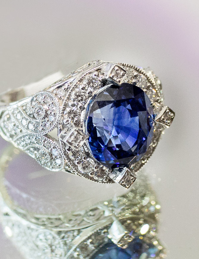 Ceylon Sapphire Ring (7.31 ctw)