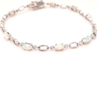 Opal (1.51 ctw) And Diamond (0.16 ctw) Bracelet