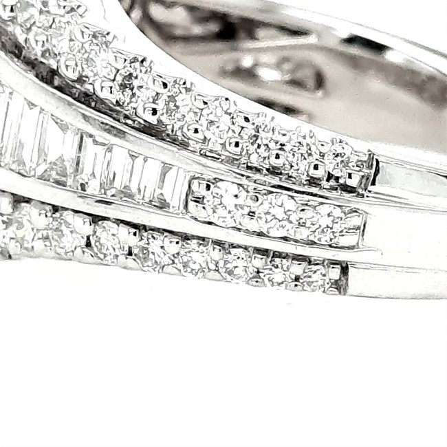 Diamond (0.95ctw) baguette/round bridal setting, 14k white gold 6.1 gr