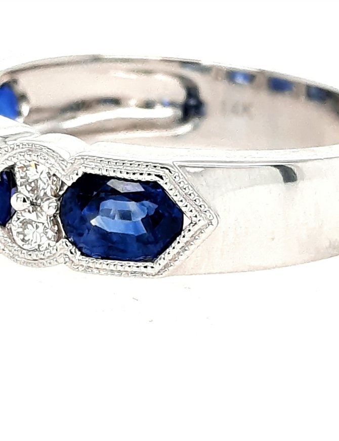 Art Deco Diamond (0.37 ctw) And Sapphire (0.41 ct) Ring