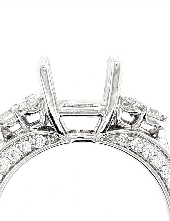 Diamond (0.82 ctw) engagement ring setting, 18k white gold