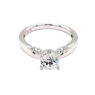 Diamond classic solitaire with side diamonds setting, 14k white gold
