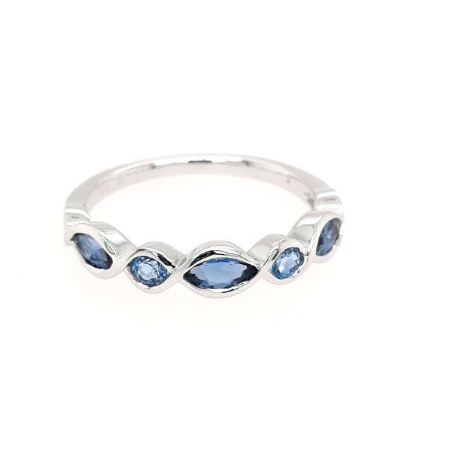 Blue topaz (0.60ctw) band ring 14k white gold 2.2 gr