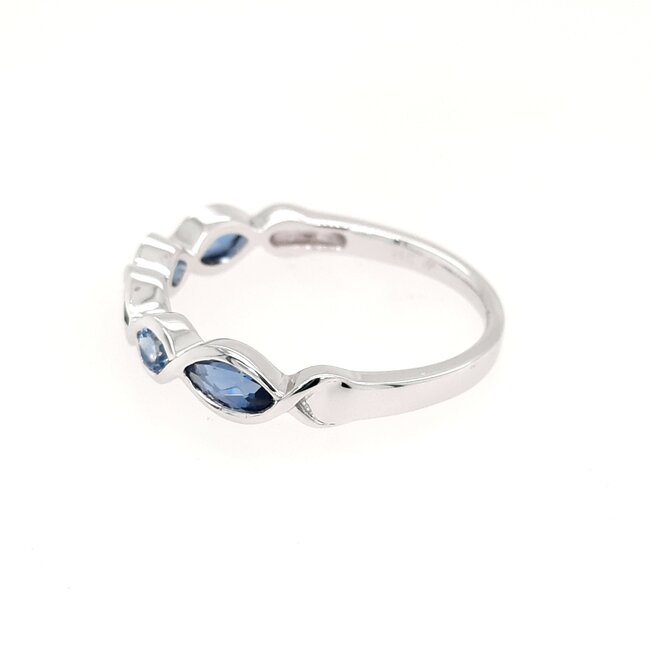 Blue topaz (0.60ctw) band ring 14k white gold 2.2 gr
