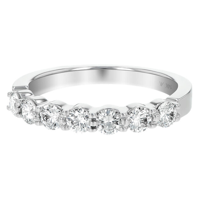 Diamond (0.75 ctw) 7 stone band, 14k white gold 2.9 gr