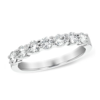 Diamond (0.75 ctw) 7 stone band, 14k white gold 2.9 gr