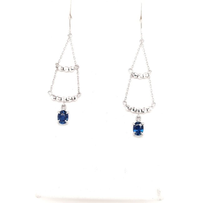 Sapphire (0.40ctw) oval dangle earrings 18k white gold