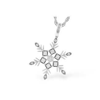 Diamond (0.07ctw) snowflake pendant, 14k white gold
