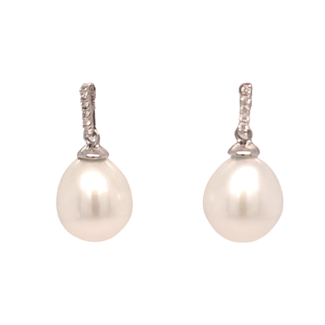 Freshwater cultured pearl (8-8.5mm) dangle earrings 14k white  gold