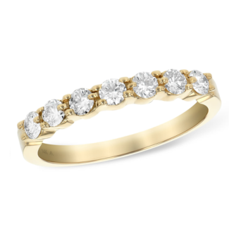 Diamond (0.50ctw) 7 stone band ring, 14k yellow gold