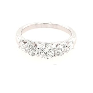 Diamond (1.45 ctw) graduated 5 stone band 14k white gold