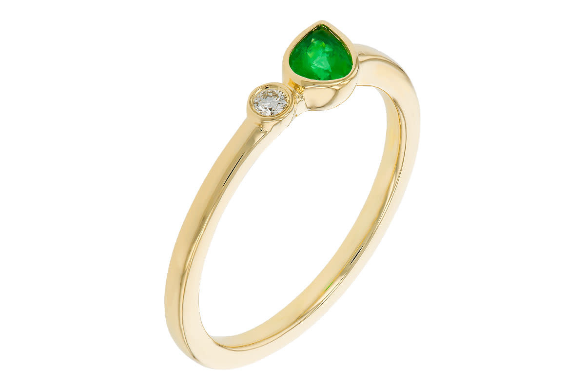 Emerald (0.2) & diamond (0.22 ctw) pear & round 2 stone ring