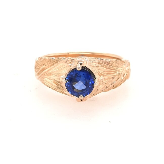 TQ Original Sapphire (1.46 ct) feather textured ring 18k yellow gold 13.4 gr