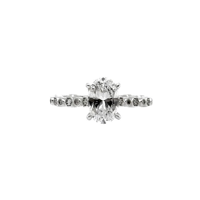 Oval diamond (0.22ctw, cz ctr) bezel setting, 14k white gold 3.3 gr