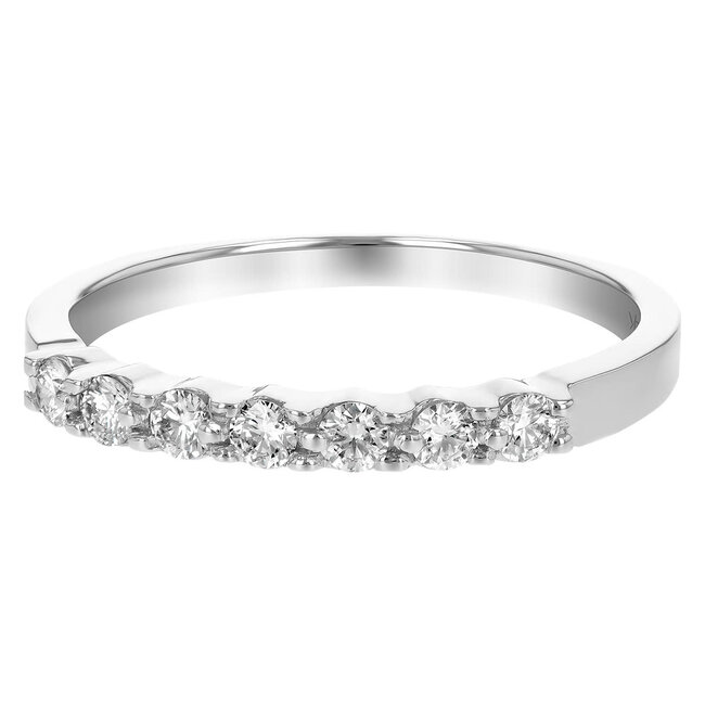 Diamond (0.25ctw) 7 stone band ring, 14k white gold